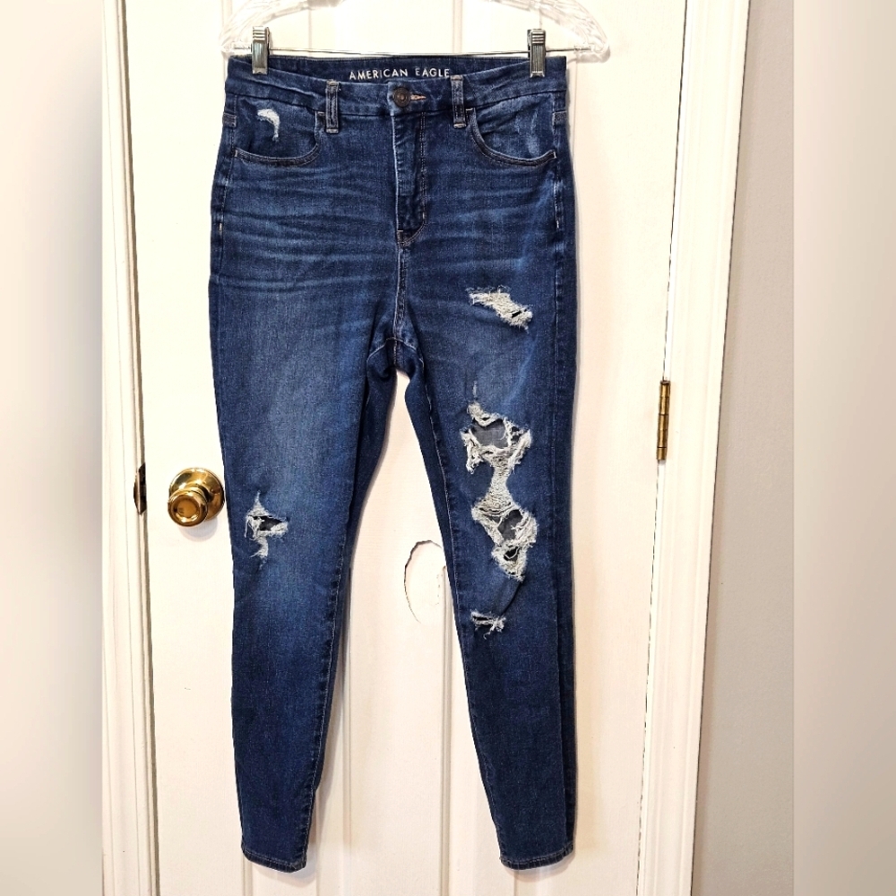 American Eagle Outfitters Women's Curvy Hi-rise Distressed Jegging Blue Jeans 6R
